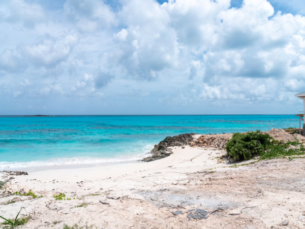 Luxurious Oceanfront Villa in Exuma - Perfect Island Retreat